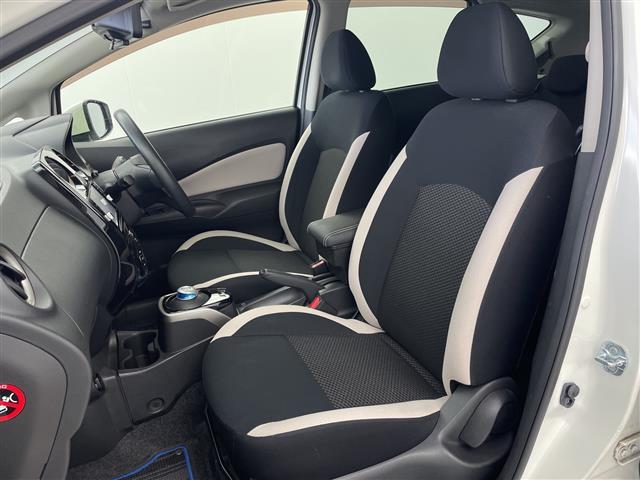 ノート e-パワー X 純正SDナビ CD DVD Bluetooth フルセグTV アラウンドビューモニター デジタルインナーミラー エマージェンシーブレーキ レーンキープアシスト ステアリングリモコン 純正フロアマット(23枚目)