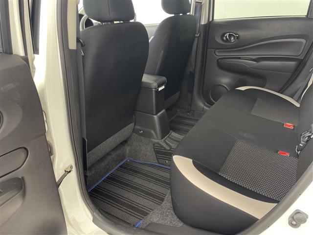 ノート e-パワー X 純正SDナビ CD DVD Bluetooth フルセグTV アラウンドビューモニター デジタルインナーミラー エマージェンシーブレーキ レーンキープアシスト ステアリングリモコン 純正フロアマット(26枚目)