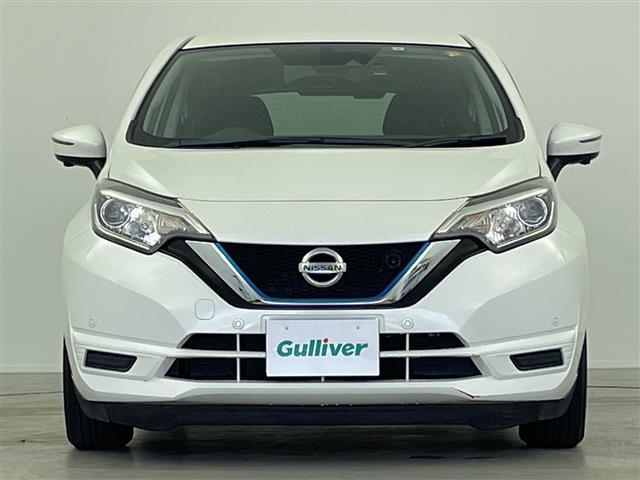 ノート e-パワー X 純正SDナビ CD DVD Bluetooth フルセグTV アラウンドビューモニター デジタルインナーミラー エマージェンシーブレーキ レーンキープアシスト ステアリングリモコン 純正フロアマット(34枚目)