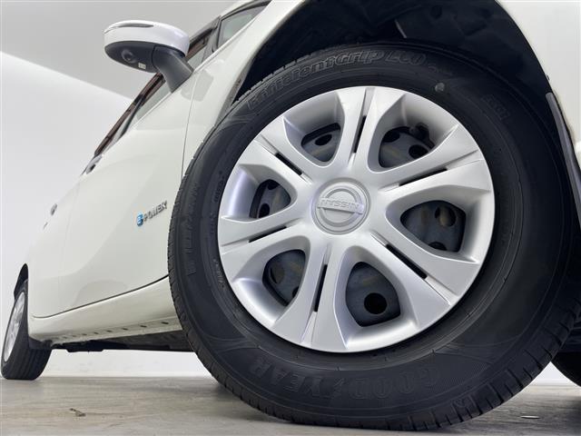 ノート e-パワー X 純正SDナビ CD DVD Bluetooth フルセグTV アラウンドビューモニター デジタルインナーミラー エマージェンシーブレーキ レーンキープアシスト ステアリングリモコン 純正フロアマット(38枚目)