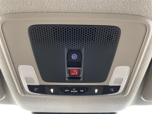 フリード e:HEVクロスター 先行車発進お知らせ機能 歩行者事故低減ステアリング 路外逸脱抑制機能 標識認識機能 渋滞追従機能付アダプティブクルーズコントロール 車線維持支援システム トラフィックジャムアシスト クロスター専用AW(9枚目)