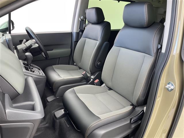 フリード e:HEVクロスター 先行車発進お知らせ機能 歩行者事故低減ステアリング 路外逸脱抑制機能 標識認識機能 渋滞追従機能付アダプティブクルーズコントロール 車線維持支援システム トラフィックジャムアシスト クロスター専用AW(25枚目)