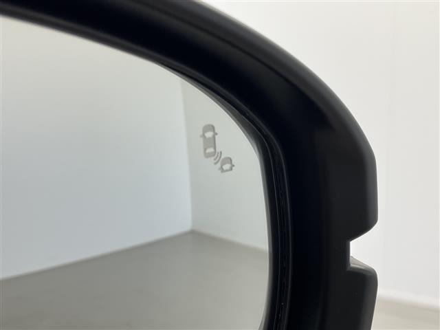 フリード e:HEVクロスター 先行車発進お知らせ機能 歩行者事故低減ステアリング 路外逸脱抑制機能 標識認識機能 渋滞追従機能付アダプティブクルーズコントロール 車線維持支援システム トラフィックジャムアシスト クロスター専用AW(39枚目)