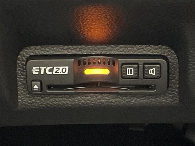 ヴェゼル e:HEV Z コネクティッドディスプレイオーディオ AppleCarPlay AndroidAuto ハーフレザーシート シートヒーター(D/N席) ワイヤレス充電器 ETC2.0 ステアリングヒーター(7枚目)