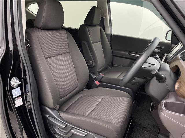 フリード+ハイブリッド ハイブリッドG・ホンダセンシング レーダークルーズコントロール シートヒーター(D/N席) 両側パワースライドドア ビルトインETC ステアリングリモコン LEDヘッドライト オートライト 前後ドラレコ プッシュスタート スマートキー(19枚目)