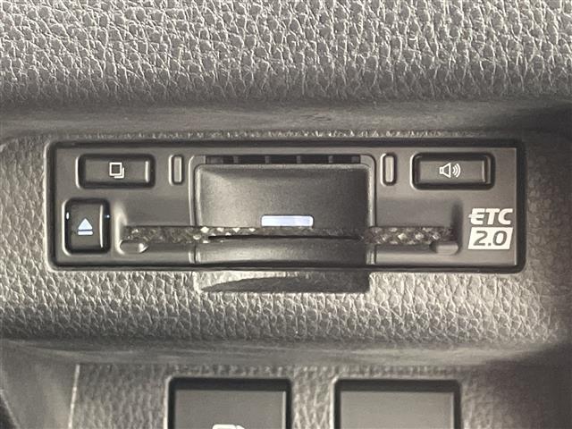 クラウンスポーツ Z 純正12.3インチナビ 360度カメラ デジタルインナーミラー ヘッドアップディスプレイ パワーバックドア ETC2.0 AC100V電源 置くだけ充電器 トヨタチームメイト トヨタセーフティセンス(9枚目)