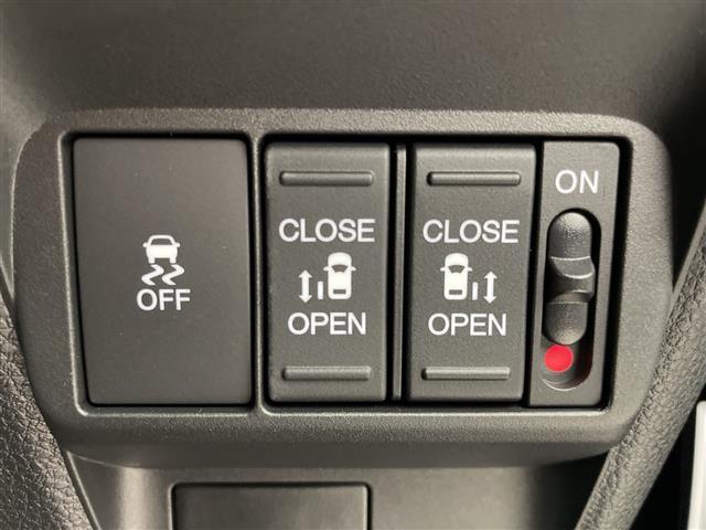 フリード e:HEVクロスター 純正9インチナビ フルセグTV Bluetooth AppleCarPlay バックカメラ 両側パワースライドドア シートヒーター レーダークルーズコントロール ハーフレザーシート シートヒーター(10枚目)