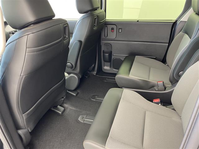 フリード e:HEVクロスター 純正9インチナビ フルセグTV Bluetooth AppleCarPlay バックカメラ 両側パワースライドドア シートヒーター レーダークルーズコントロール ハーフレザーシート シートヒーター(19枚目)