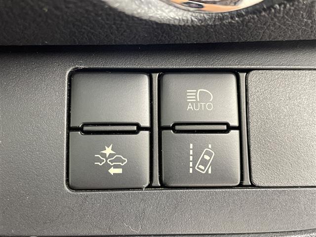 シエンタ ハイブリッドG クエロ 純正SDナビ ワンセグ バックカメラ ハーフレザーシート シートヒーター 両側パワースライドドア トヨタセーフティセンス プリクラッシュセーフティ レーンキープ オートハイビーム プッシュスタート(6枚目)