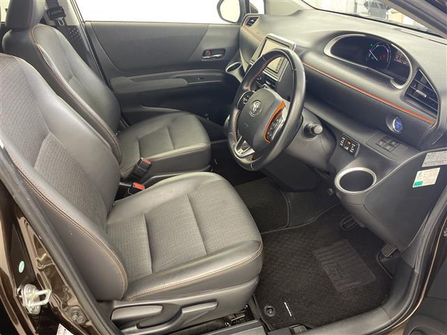 シエンタ ハイブリッドG クエロ 純正SDナビ ワンセグ バックカメラ ハーフレザーシート シートヒーター 両側パワースライドドア トヨタセーフティセンス プリクラッシュセーフティ レーンキープ オートハイビーム プッシュスタート(17枚目)