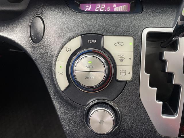 シエンタ ハイブリッドG 純正ナビ CD DVD Bluetooth SD バックカメラ 両側パワースライドドア プリクラッシュセーフティシステム レーンキープアシスト オートマチックハイビーム ETC ドライブレコーダー(16枚目)