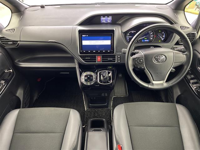 ノア ハイブリッドSi ダブルバイビーII 純正ナビ CD DVD USB Bluetooth フルセグ 純正後席モニター 両側電動ドア シートヒーター クルーズコントロール 衝突軽減ブレーキ レーンキープアシスト オートLEDヘッドライト(12枚目)