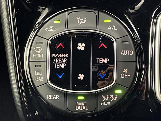 ノア ハイブリッドSi ダブルバイビーII 純正ナビ CD DVD USB Bluetooth フルセグ 純正後席モニター 両側電動ドア シートヒーター クルーズコントロール 衝突軽減ブレーキ レーンキープアシスト オートLEDヘッドライト(19枚目)