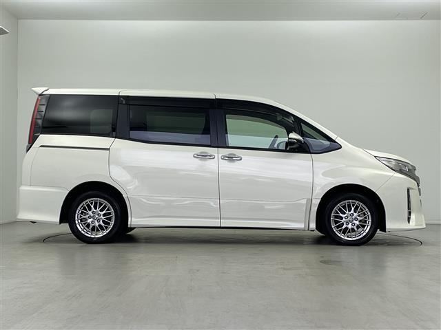 ノア ハイブリッドSi ダブルバイビーII 純正ナビ CD DVD USB Bluetooth フルセグ 純正後席モニター 両側電動ドア シートヒーター クルーズコントロール 衝突軽減ブレーキ レーンキープアシスト オートLEDヘッドライト(35枚目)