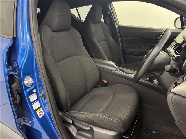 C-HR S-T 純正9インチナビ CD DVD Bluetooth フルセグTV トヨタセーフティーセンス 衝突軽減ブレーキ レーンキープアシスト 横滑り防止 追従型クルーズコントロール 電子パーキングブレーキ(22枚目)