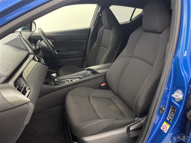 C-HR S-T 純正9インチナビ CD DVD Bluetooth フルセグTV トヨタセーフティーセンス 衝突軽減ブレーキ レーンキープアシスト 横滑り防止 追従型クルーズコントロール 電子パーキングブレーキ(23枚目)