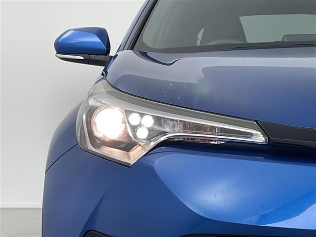 C-HR S-T 純正9インチナビ CD DVD Bluetooth フルセグTV トヨタセーフティーセンス 衝突軽減ブレーキ レーンキープアシスト 横滑り防止 追従型クルーズコントロール 電子パーキングブレーキ(36枚目)