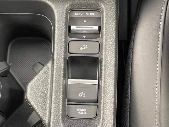 ヴェゼル e:HEV Z Honda CONNECTディスプレイナビ フルセグ BT USB バックカメラ ホンダセンシング 衝突軽減ブレーキ 路外逸脱抑制機能 標識認識機能 アダプティブクルーズコントロール(17枚目)