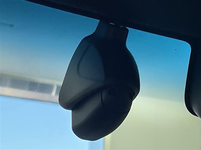 N-BOXカスタム L 社外SDナビ フルセグ BT USB DVDバックカメラ ホンダセンシング アダプティブクルーズコントロール 車線維持支援システム 衝突軽減ブレーキ 誤発進抑制機能 先行車発進お知らせ機能(7枚目)