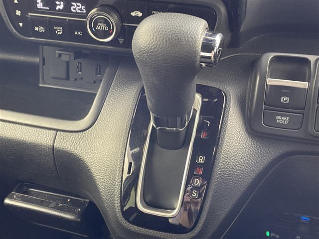 N-BOXカスタム L 社外SDナビ フルセグ BT USB DVDバックカメラ ホンダセンシング アダプティブクルーズコントロール 車線維持支援システム 衝突軽減ブレーキ 誤発進抑制機能 先行車発進お知らせ機能(14枚目)