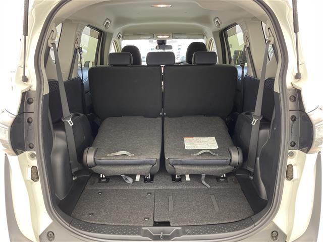 シエンタ ハイブリッドＧ　純正ナビ　バックカメラ　トヨタセーフティセンス　プリクラッシュセーフティ　レーンキープアシスト　オートマチックハイビーム　シートヒーター　革巻きステアリング　ＬＥＤヘッドライト　両側パワースライドドア（31枚目）