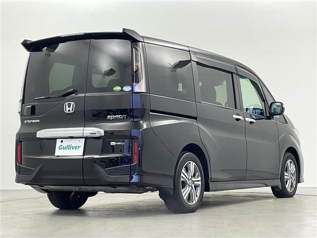 ステップワゴンスパーダ ｅ：ＨＥＶスパーダ　Ｇ・ＥＸ　ホンダセンシング　純正ナビ　バックカメラ　衝突軽減ブレーキ　誤発進抑制機能　レーンキープアシスト　レーダークルーズコントロール　ドライブレコーダー　ＥＴＣ　両側パワースライドドア　革巻きステアリング　純正ＡＷ　ＬＥＤ（33枚目）