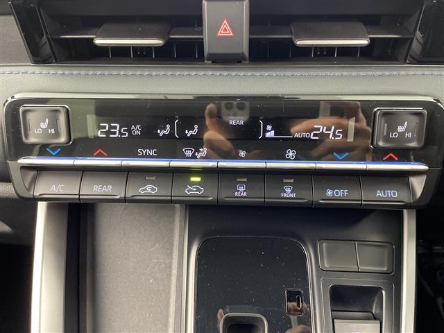 ヴォクシー ハイブリッドＳ－Ｚ　ユニバーサルステップ　純正ディスプレイオーディオナビ　フルセグ　ＢＴ　ＵＳＢ　ＤＶＤ　ＨＤＭＩ　Ｍｉｒａｃａｓｔ　バックカメラ　トヨタセーフティセンス　プリクラッシュセーフティ　レーダークルコン（12枚目）