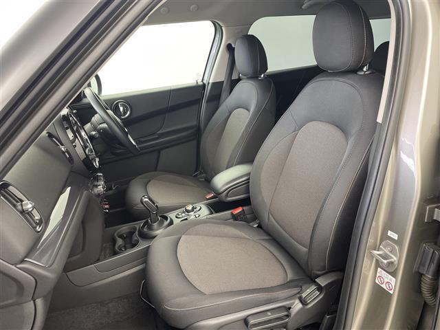 ＭＩＮＩ クロスオーバー　バッキンガム　純正ナビ　バックカメラ　衝突軽減ブレーキ　レーダークルーズコントロール　コーナーセンサー　電動パーキングブレーキ　純正ドライブレコーダー　ＥＴＣ　純正アルミホイール　フロアマット　電格ミラー（25枚目）