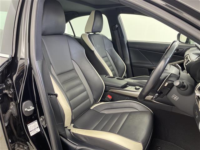 ＩＳ ＩＳ３００ｈ　Ｆスポーツモードプラス　サンルーフ　純正ナビ　バックカメラ　革シート　シートヒーター　ベンチレーション　シートメモリ　レーダークルーズコントロール　コーナーセンサー　パドルシフト　スタッドレスＡＷセット積込　純正ＡＷ　ＥＴＣ（20枚目）