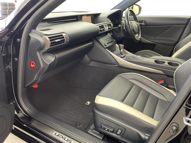 ＩＳ ＩＳ３００ｈ　Ｆスポーツモードプラス　サンルーフ　純正ナビ　バックカメラ　革シート　シートヒーター　ベンチレーション　シートメモリ　レーダークルーズコントロール　コーナーセンサー　パドルシフト　スタッドレスＡＷセット積込　純正ＡＷ　ＥＴＣ（25枚目）