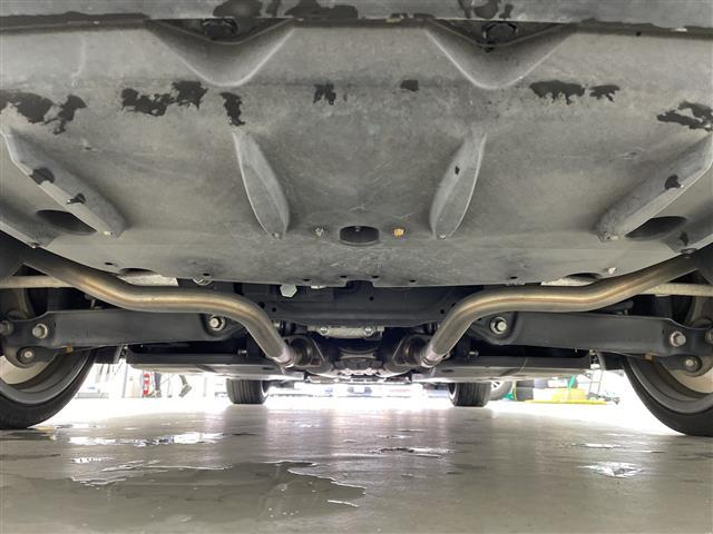 ＩＳ ＩＳ３００ｈ　Ｆスポーツモードプラス　サンルーフ　純正ナビ　バックカメラ　革シート　シートヒーター　ベンチレーション　シートメモリ　レーダークルーズコントロール　コーナーセンサー　パドルシフト　スタッドレスＡＷセット積込　純正ＡＷ　ＥＴＣ（40枚目）