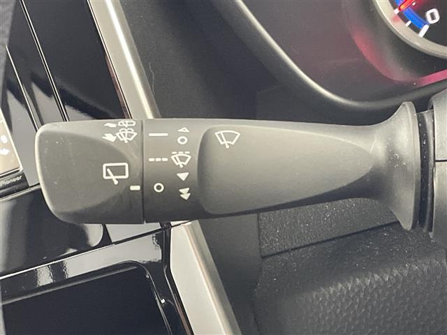 ルーミー カスタムＧ　社外ディスプレイオーディオ　衝突軽減ブレーキ　レーンキープアシスト　レーダークルーズコントロール　ステアリングスイッチ　ＬＥＤヘッドライト　両側パワースライドドア　ドライブレコーダー　ＥＴＣ　スペア鍵（8枚目）