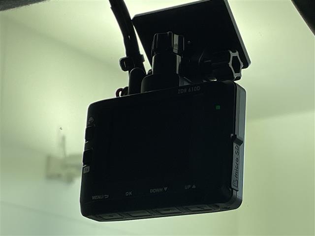 ルーミー カスタムＧ　社外ディスプレイオーディオ　衝突軽減ブレーキ　レーンキープアシスト　レーダークルーズコントロール　ステアリングスイッチ　ＬＥＤヘッドライト　両側パワースライドドア　ドライブレコーダー　ＥＴＣ　スペア鍵（17枚目）