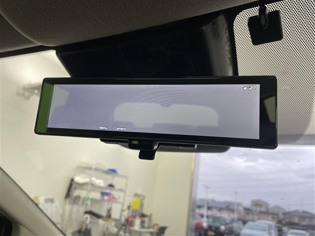 ノート Ｓ　社外ナビ　ＦＭ　ＡＭ　Ｂｌｕｅｔｏｏｔｈ　全方位カメラ　ブラインドスポットモニター　ステアリングスイッチ　プロパイロット　デジタルインナーミラー　純正アルミホイル　オートライト　スマートキー　ＥＴＣ（5枚目）