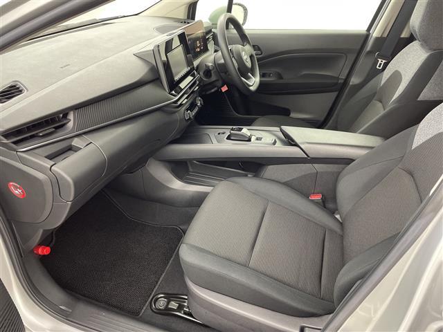 ノート Ｓ　社外ナビ　ＦＭ　ＡＭ　Ｂｌｕｅｔｏｏｔｈ　全方位カメラ　ブラインドスポットモニター　ステアリングスイッチ　プロパイロット　デジタルインナーミラー　純正アルミホイル　オートライト　スマートキー　ＥＴＣ（22枚目）