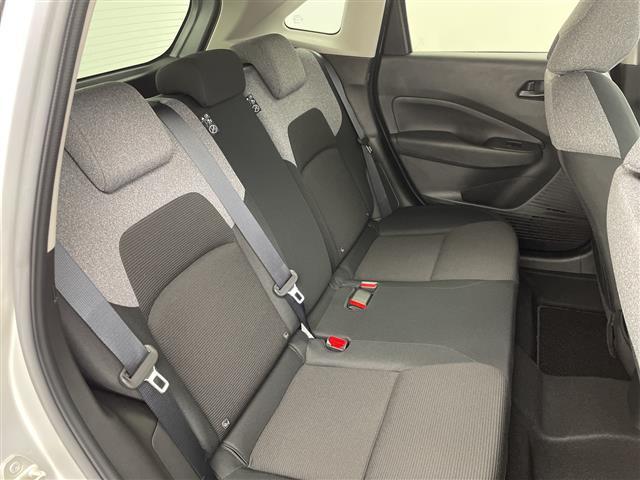 ノート Ｓ　社外ナビ　ＦＭ　ＡＭ　Ｂｌｕｅｔｏｏｔｈ　全方位カメラ　ブラインドスポットモニター　ステアリングスイッチ　プロパイロット　デジタルインナーミラー　純正アルミホイル　オートライト　スマートキー　ＥＴＣ（23枚目）