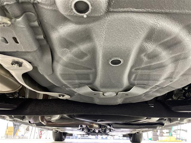 ノート Ｓ　社外ナビ　ＦＭ　ＡＭ　Ｂｌｕｅｔｏｏｔｈ　全方位カメラ　ブラインドスポットモニター　ステアリングスイッチ　プロパイロット　デジタルインナーミラー　純正アルミホイル　オートライト　スマートキー　ＥＴＣ（30枚目）