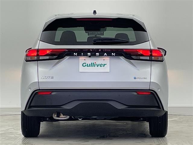 ノート Ｓ　社外ナビ　ＦＭ　ＡＭ　Ｂｌｕｅｔｏｏｔｈ　全方位カメラ　ブラインドスポットモニター　ステアリングスイッチ　プロパイロット　デジタルインナーミラー　純正アルミホイル　オートライト　スマートキー　ＥＴＣ（35枚目）