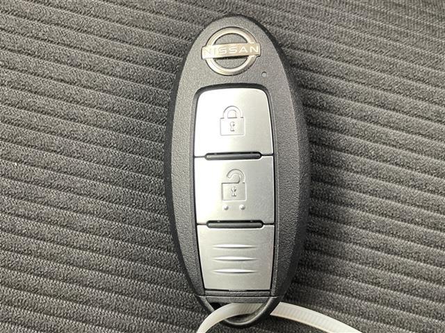 ノート Ｓ　社外ナビ　ＦＭ　ＡＭ　Ｂｌｕｅｔｏｏｔｈ　全方位カメラ　ブラインドスポットモニター　ステアリングスイッチ　プロパイロット　デジタルインナーミラー　純正アルミホイル　オートライト　スマートキー　ＥＴＣ（41枚目）