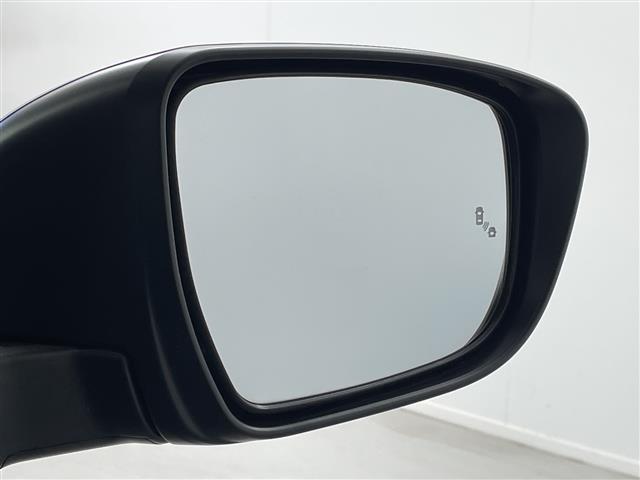 セレナ ハイウェイスター 純正ナビ バックカメラ 衝突軽減ブレーキ レーンキープアシスト ブラインドスポットモニター コーナーセンサー クロストラフィックアラート 両側パワースライドドア ドライブレコーダー ETC LED(6枚目)