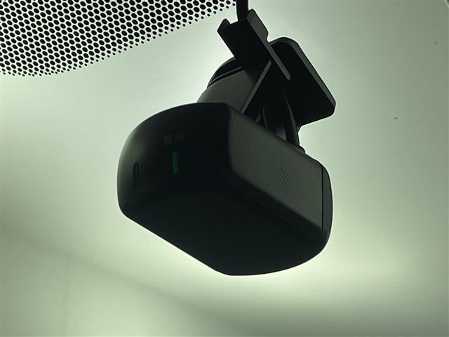 セレナ ハイウェイスター 純正ナビ バックカメラ 衝突軽減ブレーキ レーンキープアシスト ブラインドスポットモニター コーナーセンサー クロストラフィックアラート 両側パワースライドドア ドライブレコーダー ETC LED(13枚目)