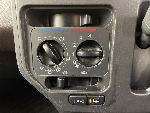 トール Ｘ　ＳＡＩＩＩ　社外ナビ　フルセグ　ＣＤ　ＤＶＤ　バックカメラ　片側パワーバックドア　純正フロアマット　純正ドアバイザー　前方ドライブレコーダー　電動格納ミラー　サマータイヤ積込み　純正ホイールキャップ付き　ＥＴＣ（6枚目）