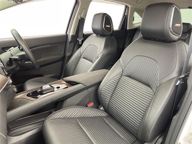 オーラ Ｇ　レザーエディション　純正９インチナビ　ＡＭ　ＦＭ　フルセグ　ＡｐｐｌｅＣａｒＰｌａｙ　ＨＤＭＩ　ＢＯＳＥパーソナルプラスサウンドシステム　全方位カメラ　レーダークルーズコントロール　ワイヤレス充電　レザーシート　ＥＴＣ（23枚目）