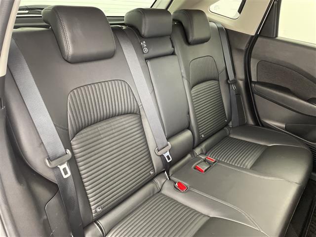 オーラ Ｇ　レザーエディション　純正９インチナビ　ＡＭ　ＦＭ　フルセグ　ＡｐｐｌｅＣａｒＰｌａｙ　ＨＤＭＩ　ＢＯＳＥパーソナルプラスサウンドシステム　全方位カメラ　レーダークルーズコントロール　ワイヤレス充電　レザーシート　ＥＴＣ（25枚目）