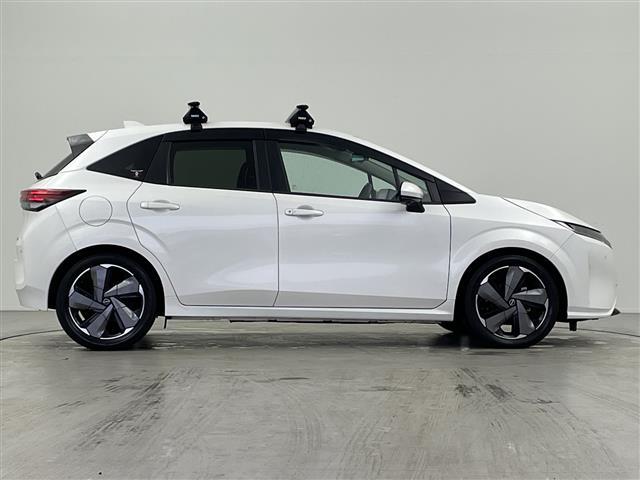 オーラ Ｇ　レザーエディション　純正９インチナビ　ＡＭ　ＦＭ　フルセグ　ＡｐｐｌｅＣａｒＰｌａｙ　ＨＤＭＩ　ＢＯＳＥパーソナルプラスサウンドシステム　全方位カメラ　レーダークルーズコントロール　ワイヤレス充電　レザーシート　ＥＴＣ（37枚目）