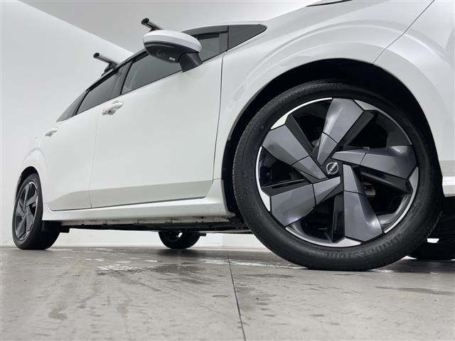 オーラ Ｇ　レザーエディション　純正９インチナビ　ＡＭ　ＦＭ　フルセグ　ＡｐｐｌｅＣａｒＰｌａｙ　ＨＤＭＩ　ＢＯＳＥパーソナルプラスサウンドシステム　全方位カメラ　レーダークルーズコントロール　ワイヤレス充電　レザーシート　ＥＴＣ（38枚目）