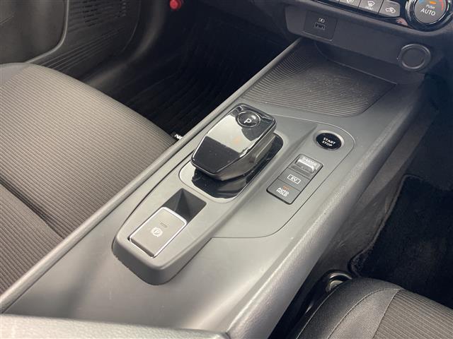 ノート Ｓ　デジタルインナーミラー　アラウンドビューモニター　レーンキープアシスト　エマージェンシーブレーキ　ブラインドスポットモニター　ＬＥＤヘッドライト　オートライト　オートマチックハイビーム　フォグランプ（15枚目）