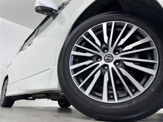 エルグランド ２５０ハイウェイスターＳ　社外９インチナビ　フリップダウンモニター　アラウンドビューモニター　エマージェンシーブレーキ　ハーフレザーシート　純正アルミホイール　両側パワースライドドア　レーダークルーズコントロール　ドラレコ（38枚目）