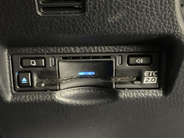 ヴォクシー ハイブリッドＳ－Ｚ　ユニバーサルステップ　純正ディスプレイオーディオナビ　フルセグ　ＢＴ　ＵＳＢ　ＤＶＤ　ＨＤＭＩ　Ｍｉｒａｃａｓｔ　バックカメラ　トヨタセーフティセンス　プリクラッシュセーフティ　レーダークルコン（8枚目）