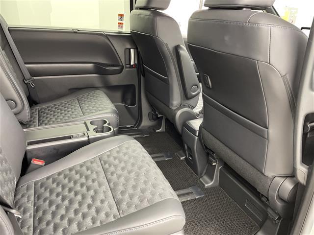 ヴォクシー ハイブリッドＳ－Ｚ　ユニバーサルステップ　純正ディスプレイオーディオナビ　フルセグ　ＢＴ　ＵＳＢ　ＤＶＤ　ＨＤＭＩ　Ｍｉｒａｃａｓｔ　バックカメラ　トヨタセーフティセンス　プリクラッシュセーフティ　レーダークルコン（20枚目）